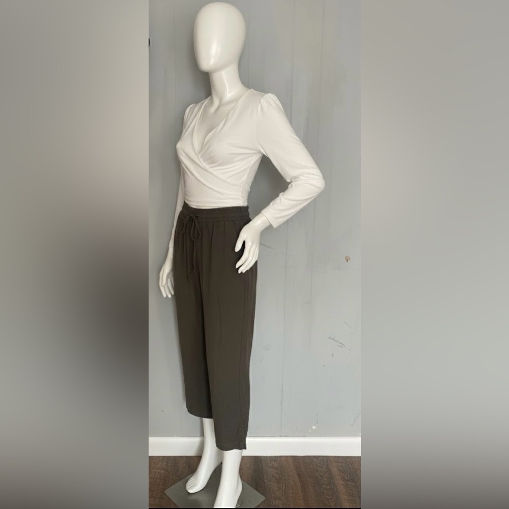 Elegant White Wrap Top and green Cropped Pants Set